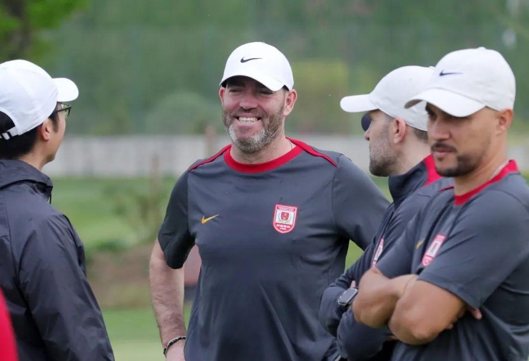 葡萄牙完胜韩国，苏亚雷斯扛起全队